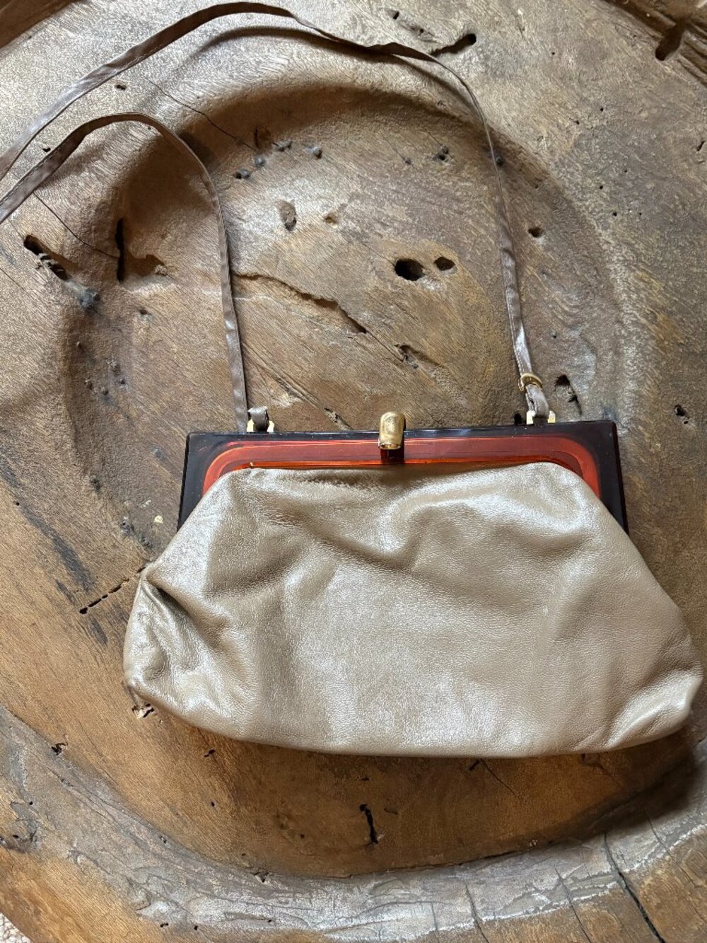 Vintage taupe leather and brown acrylic frame clutch purse crossbody bag READ